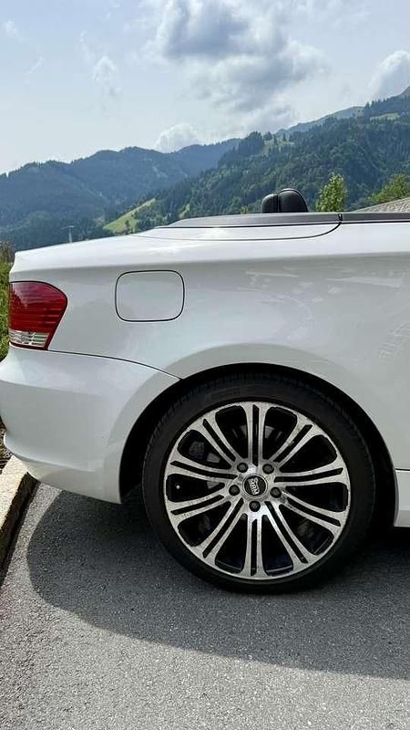 Gebraucht BMW 118 Cabriolet 143 PS (105 kW) 2011 Weiß Cabrio