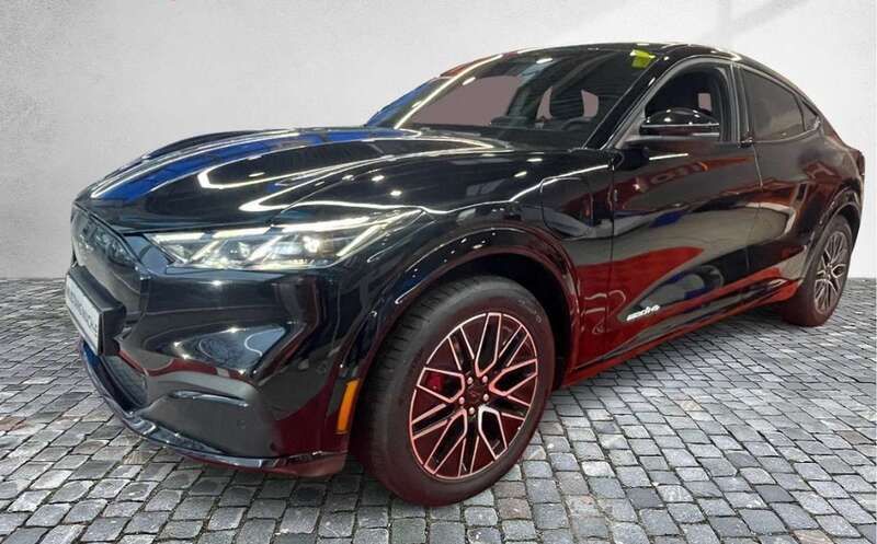 Agate black Neu 2025 Ford Mustang Mach-E Premium SUV | 49.400 € (Superpreis) - Bild 1/4