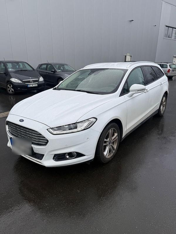 Weiß Gebraucht 2016 Ford Mondeo Titanium Kombi | 8.650 € (Superpreis) - Bild 1/4