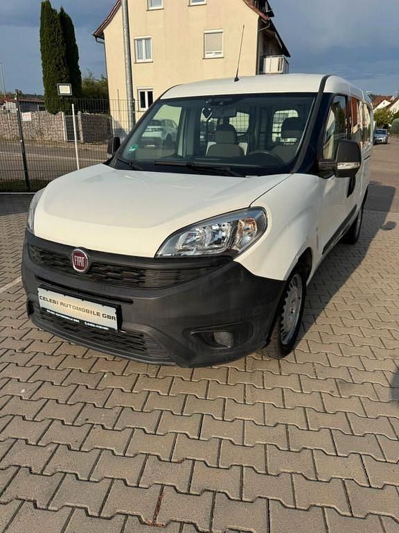 Weiß Gebraucht 2017 Fiat Doblò Van / Kleinbus | 5.950 € (Superpreis) - Bild 1/4