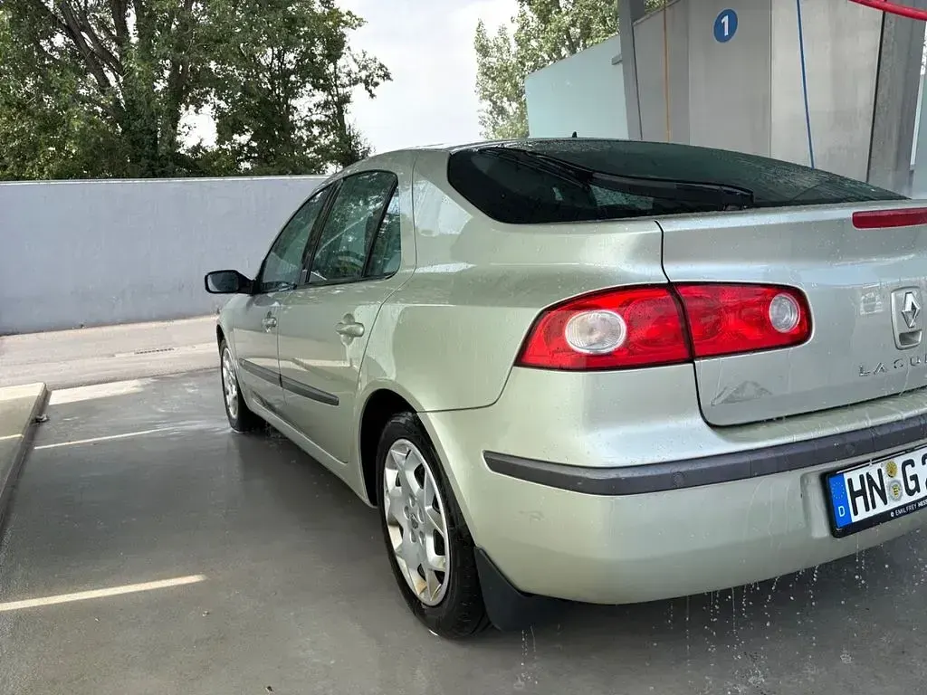 Gebraucht Renault Laguna II Dynamique 135 PS (99 kW) 2005 Gold Limousine