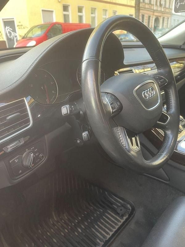 Gebraucht Audi A8 Sport 258 PS (189 kW) 2014 Schwarz Limousine