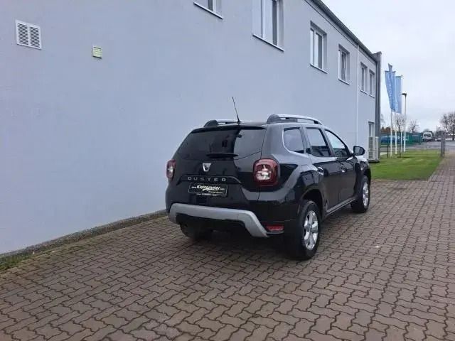 Gebraucht Dacia Duster Comfort 114 PS (83 kW) 2018 Perlmuttschwarz SUV