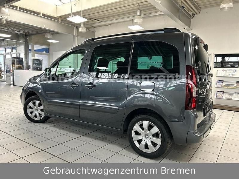Gebraucht Citroën Berlingo Shine 110 PS (80 kW) 2018 Grau Van / Kleinbus
