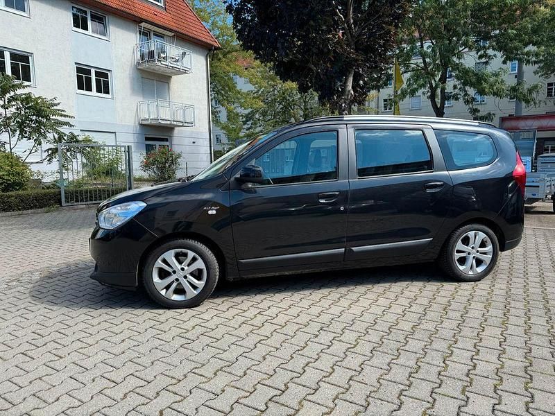 Schwarz Gebraucht 2014 Dacia Lodgy Prestige Van / Kleinbus | 3.800 € (Fairer Preis) - Bild 1/4