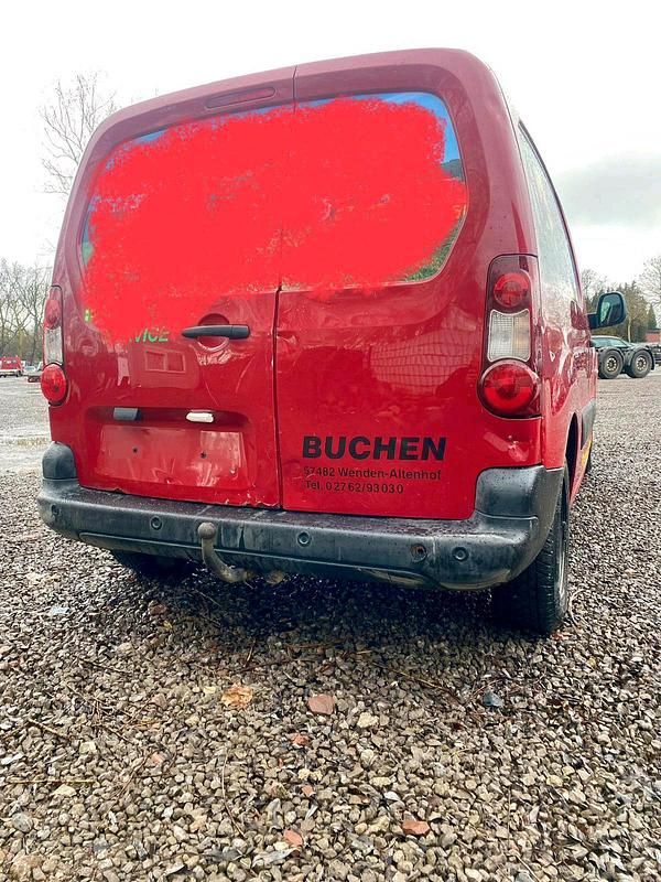 Gebraucht Peugeot Partner 75 PS (55 kW) 2012 Rot Van / Kleinbus