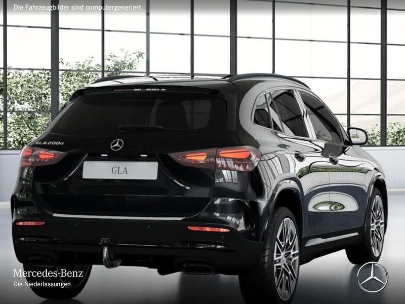 Gebraucht Mercedes GLA200 AMG 150 PS (110 kW) 2026 Grau SUV