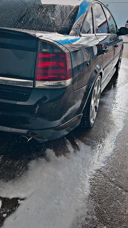 Gebraucht Opel Vectra OPC 147 PS (108 kW) 2009 Schwarz Limousine