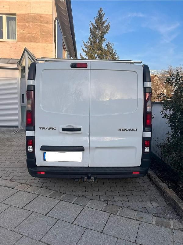 Gebraucht Renault Trafic 2017 Weiß Van / Kleinbus