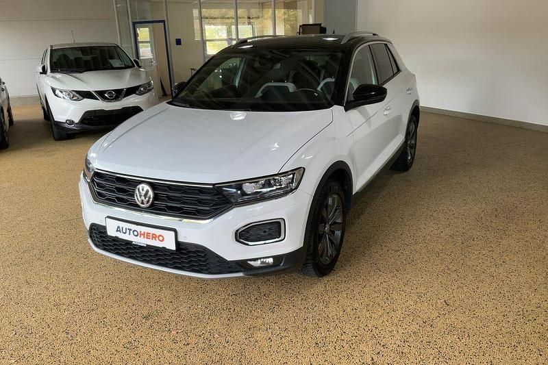 Weiß Gebraucht 2019 VW T-Roc Sportline SUV | 22.290 € (Etwas zu teuer) - Bild 1/3