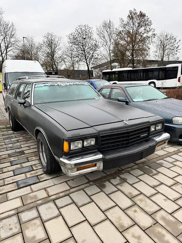Schwarz Gebraucht 1984 Chevrolet Caprice Kombi | 4.300 € - Bild 1/4