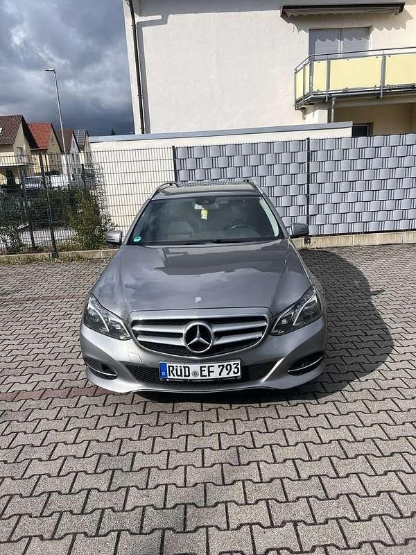 Gebraucht Mercedes E200 Elegance 184 PS (135 kW) 2014 Kombi