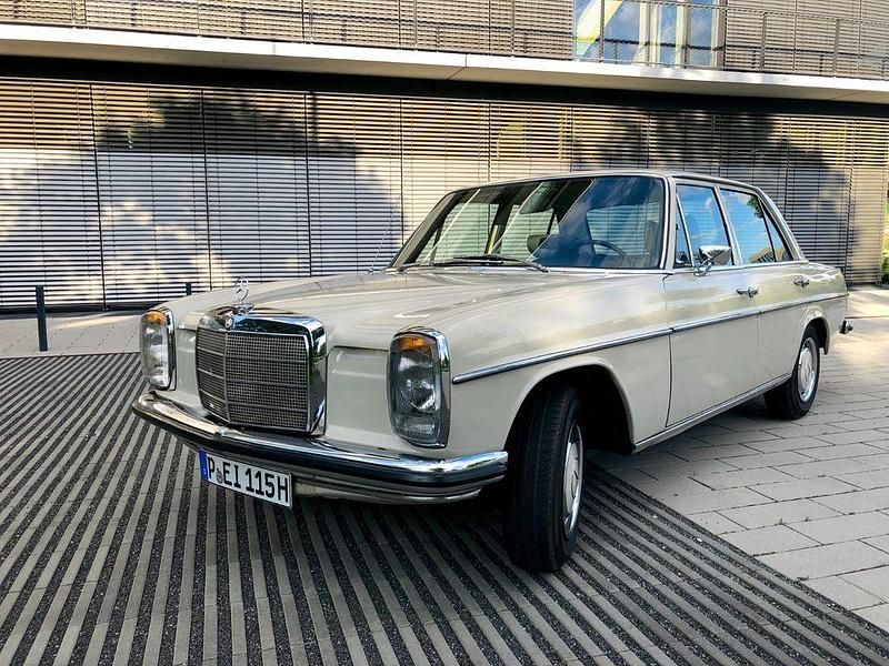 Gebraucht Mercedes 200/8 95 PS (69 kW) 1970 Beige Limousine