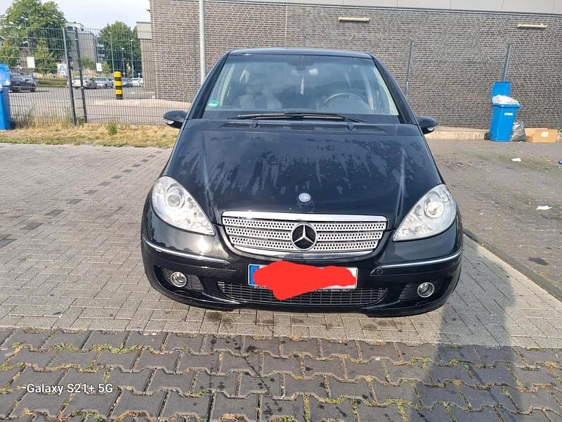 Schwarz Gebraucht 2006 Mercedes A180 Kleinwagen | 1.999 € (Fairer Preis) - Bild 1/4