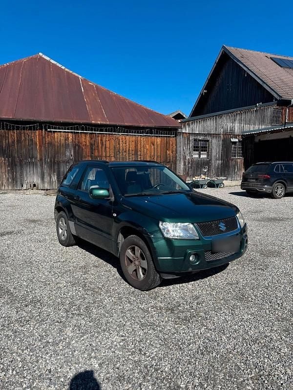 Gebraucht Suzuki Grand Vitara 104 PS (76 kW) 2008 Grün SUV