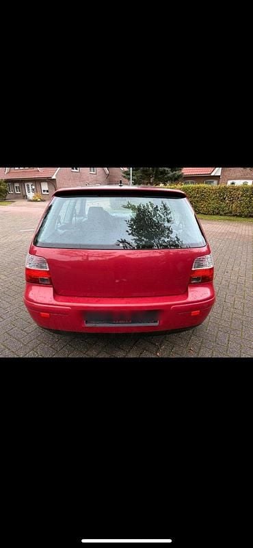 Gebraucht VW Golf IV 115 PS (84 kW) 2001 Rot Kleinwagen