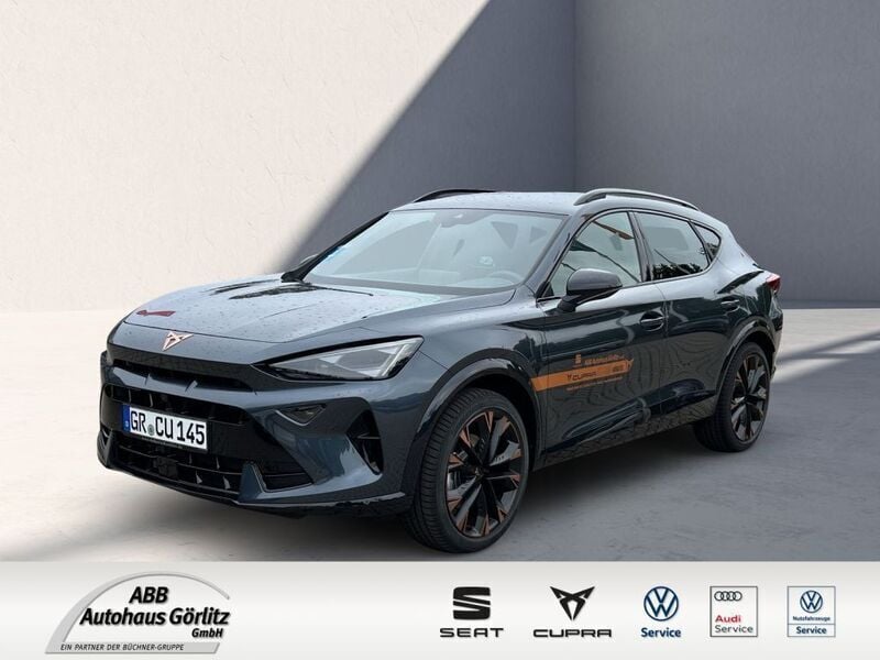 Grau Gebraucht 2025 Cupra Formentor SUV | 42.450 € (Teuer) - Bild 1/4