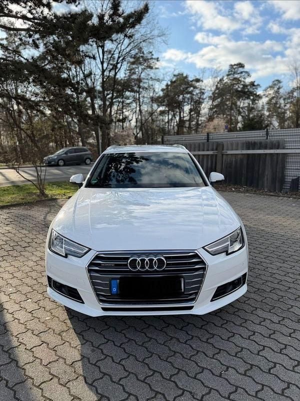Gebraucht Audi A4 Ambiente 150 PS (110 kW) 2018 Weiß Kombi