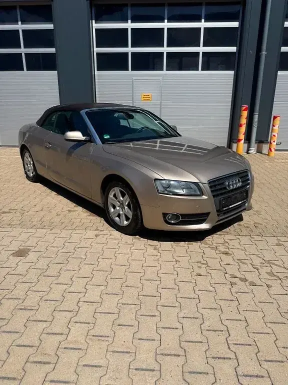 Gebraucht Audi A5 Cabriolet 160 PS (117 kW) 2010 Gold Cabrio