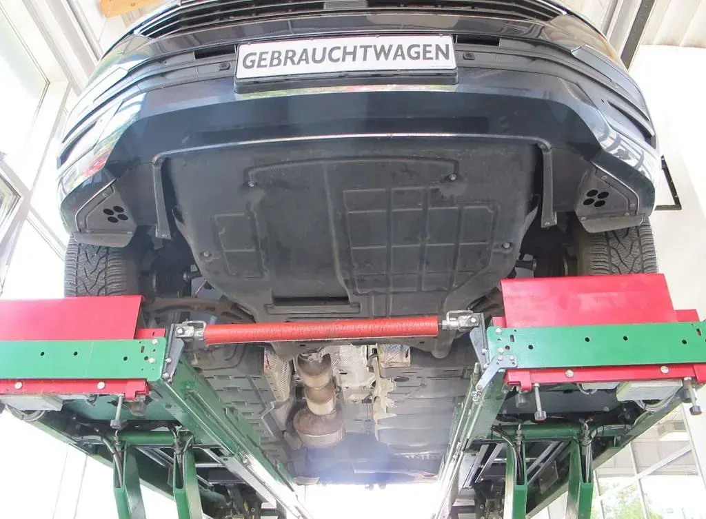 Gebraucht VW Multivan 150 PS (110 kW) 2022 Blau Van / Kleinbus