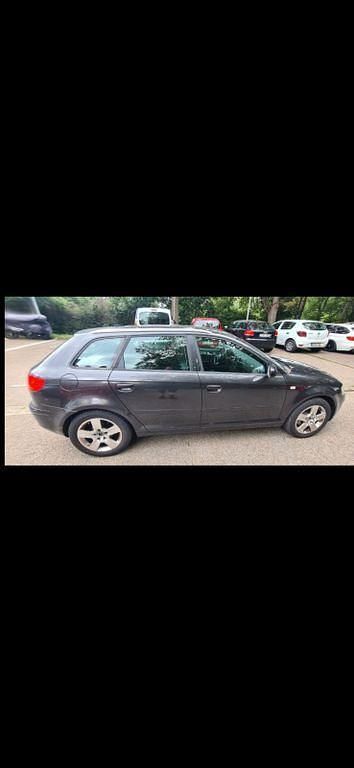 Gebraucht Audi A3 Ambiente 140 PS (102 kW) 2005 Schwarz Kleinwagen