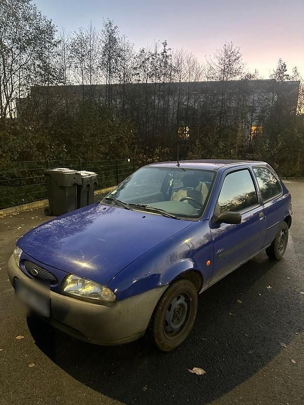 Blau Gebraucht 1997 Ford Fiesta Kleinwagen | 500 € (Guter Preis) - Bild 1/4