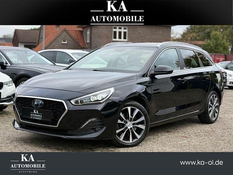 Schwarz Gebraucht 2020 Hyundai i30 Premium Kombi | 16.999 € (Fairer Preis) - Bild 1/4