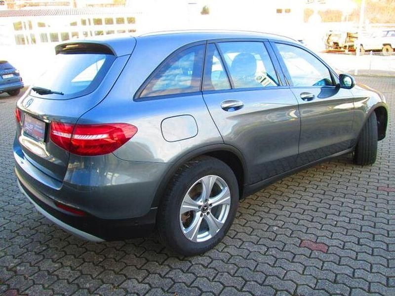 Gebraucht Mercedes GLC220 170 PS (125 kW) 2018 Grau SUV