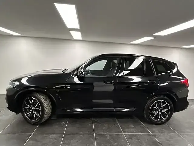 Gebraucht BMW X3 M Sport 340 PS (250 kW) 2023 Saphirschwarz SUV