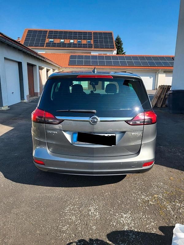 Gebraucht Opel Zafira 130 PS (95 kW) 2017 Van / Kleinbus