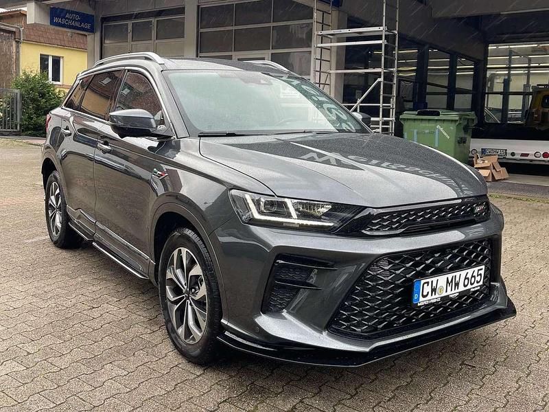 Gebraucht SWM G01 133 PS (97 kW) 2025 Grau metallic SUV