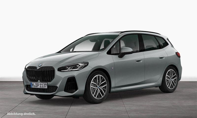 Gebraucht BMW 220 Active Tourer M Sport 156 PS (114 kW) 2023 Grau Van / Kleinbus