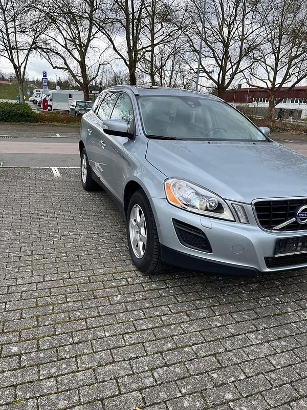 Gebraucht Volvo XC60 215 PS (158 kW) 2012 Silber SUV