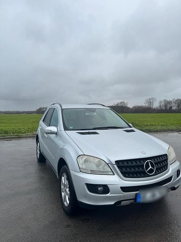 Gebraucht Mercedes ML280 190 PS (139 kW) 2006 Silber SUV