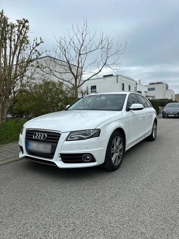 Gebraucht Audi A4 179 PS (131 kW) 2010 Weiß Kombi