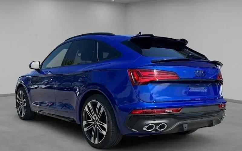 Second-hand Audi SQ5 Sportback Ambiente 341 CP (250 kW) 2022 Albastru SUV