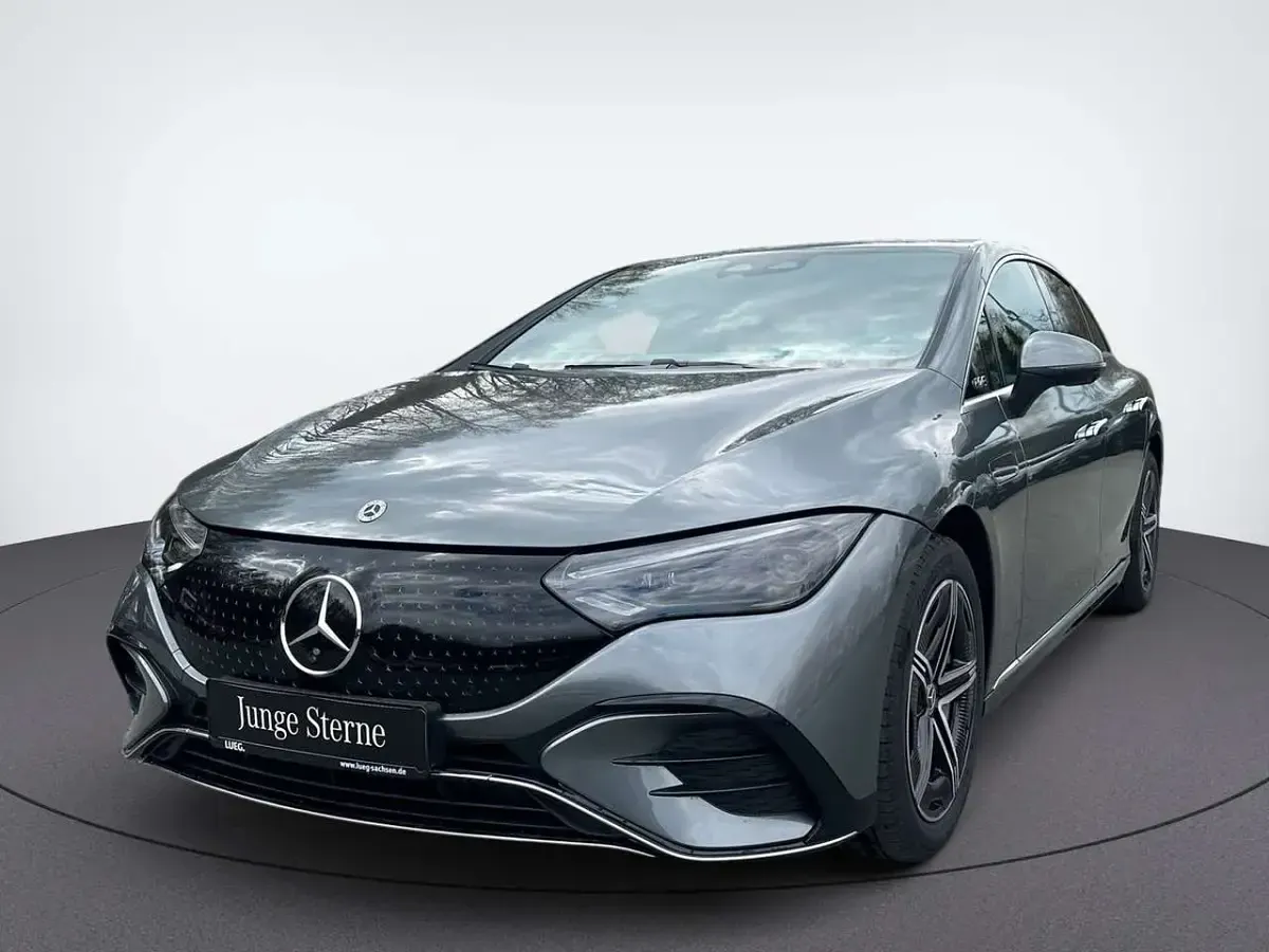 Gebraucht Mercedes EQE300 AMG 180 kW (245 PS) 2025 Grau Limousine