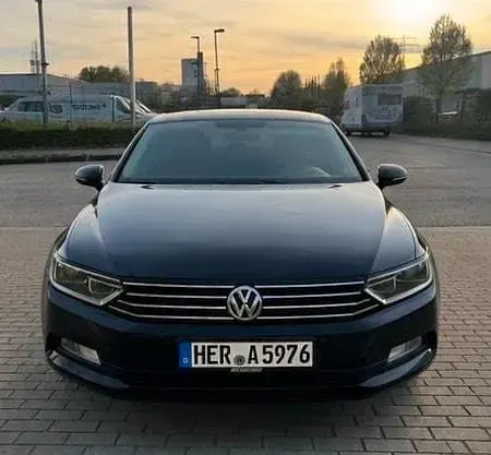 Gebraucht VW Passat 125 PS (91 kW) 2015 Schwarz Limousine