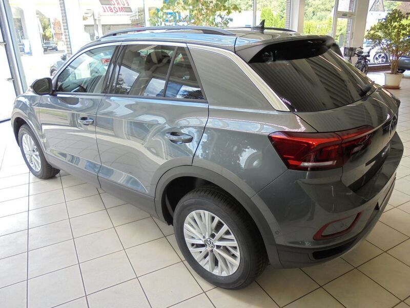 Gebraucht VW T-Roc 150 PS (110 kW) 2024 Grau SUV
