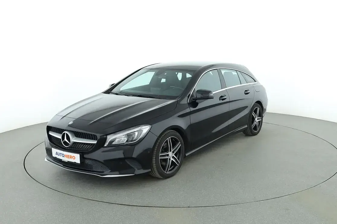 Gebraucht Mercedes CLA200 Shooting Brake Urban 156 PS (114 kW) 2016 Kombi