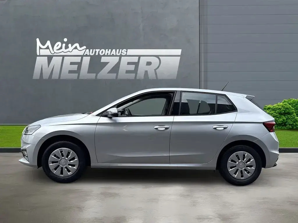 Gebraucht Skoda Fabia Essence 80 PS (58 kW) 2026 Brilliantsilber Kleinwagen