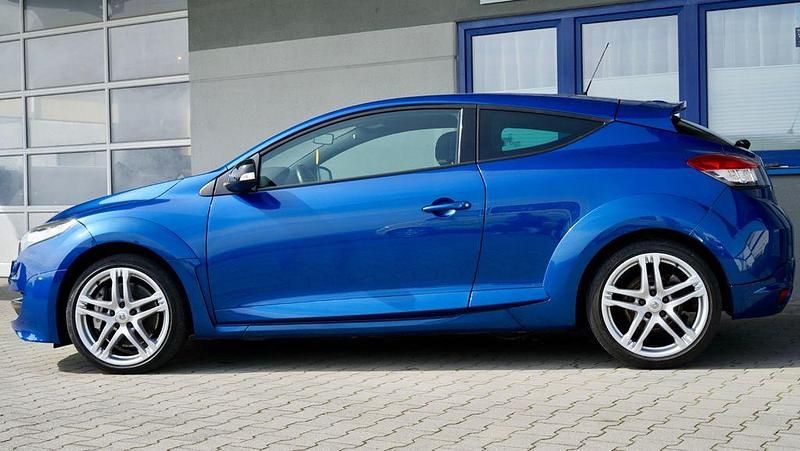 Gebraucht Renault Mégane III R.S. 250 PS (183 kW) 2011 Blau Coupé
