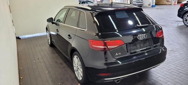 Gebraucht Audi A3 Sport 116 PS (85 kW) 2019 Schwarz Limousine