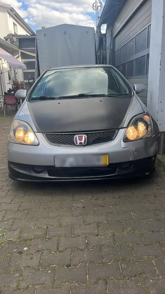 Brugt Honda Civic 110 HK (80 kW) 2004 Sølv Coupe