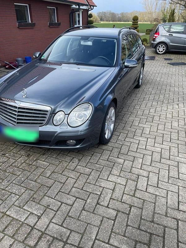 Gebraucht Mercedes 220 170 PS (125 kW) 2007 Grau Kombi