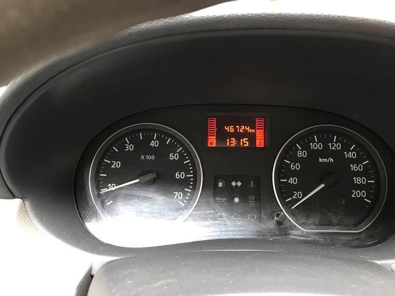 Rot Gebraucht 2009 Dacia Sandero Kleinwagen | 1.550 € (Superpreis) - Bild 1/4