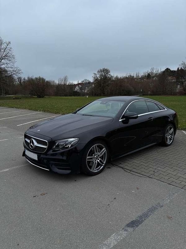 Gebraucht Mercedes E220 Edition 1 194 PS (142 kW) 2017 Coupé