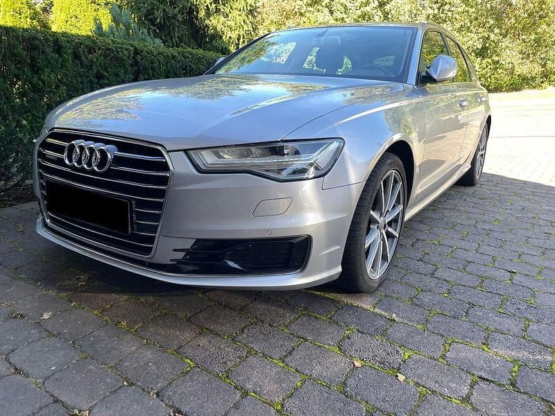 Silber Gebraucht 2016 Audi A6 Ambiente Kombi | 13.999 € (Guter Preis) - Bild 1/4