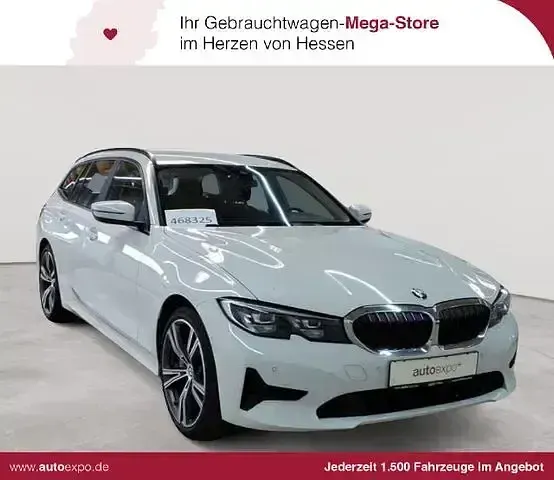 Gebraucht BMW 330e Advantage 252 PS (185 kW) 2021 Kombi