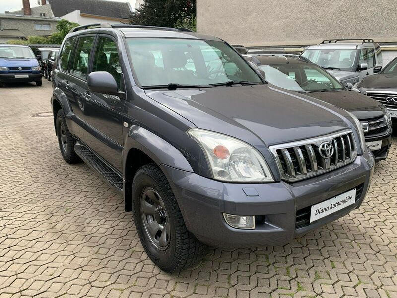 Verkauft Toyota Land Cruiser 3.0 D4D ., gebraucht 2006, 127.000 km in